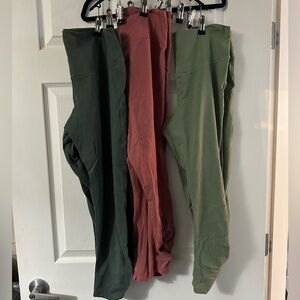 OLD NAVY cotton workout 3/4 pants